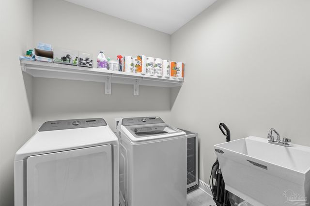 6059 Huntington Creek Blvd, Pensacola, FL 32526