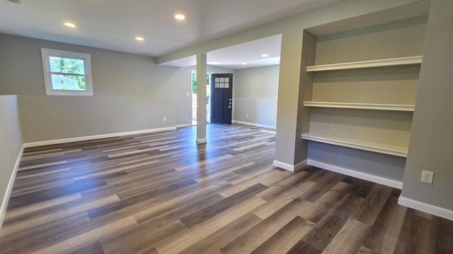 62 Millville Rd, Mendon, MA 01756