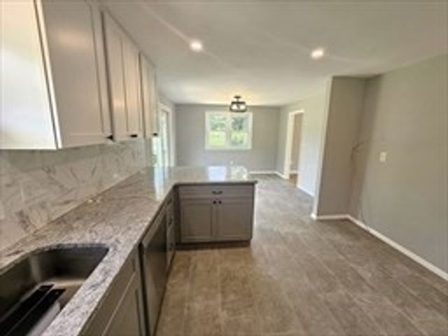 62 Millville Rd, Mendon, MA 01756