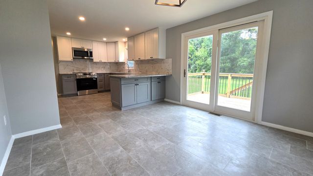 62 Millville Rd, Mendon, MA 01756
