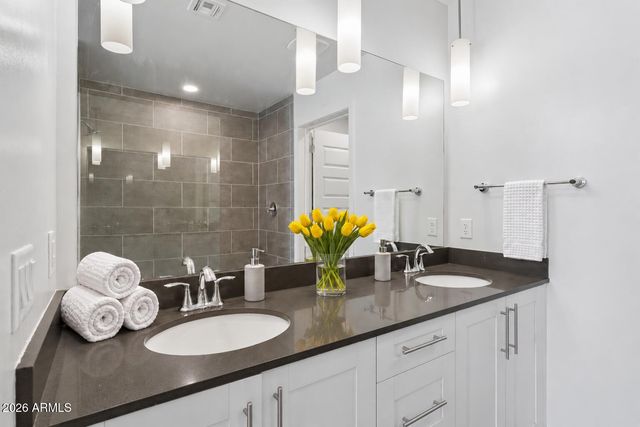 7300 E EARLL Drive 4015, Scottsdale, AZ 85251
