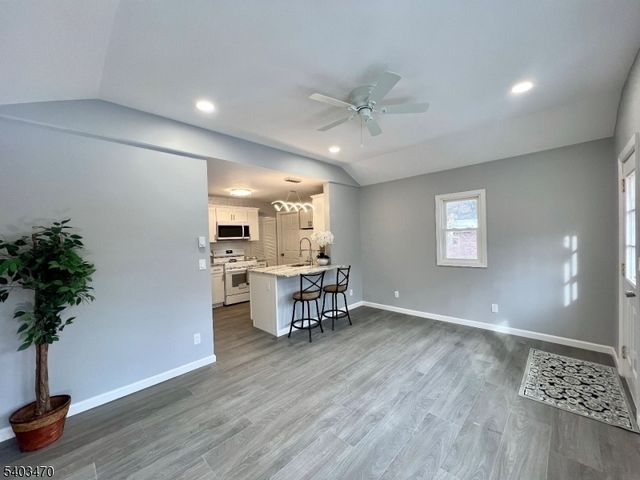 50 Coolidge Trl, Hopatcong Boro, NJ 07843