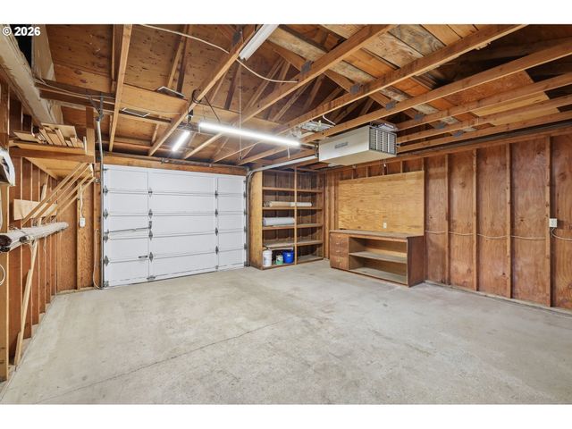 1420 EVERGREEN Dr, Eugene, OR 97404