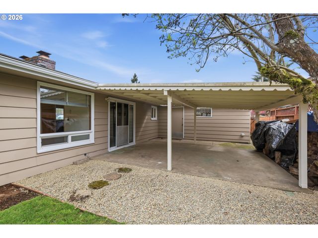 1420 EVERGREEN Dr, Eugene, OR 97404