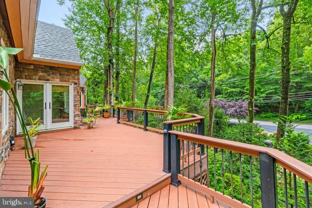2407 CUB HILL, Baltimore, MD 21234