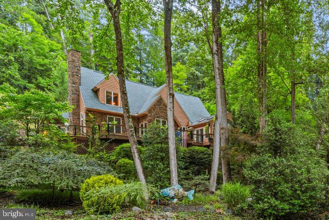 2407 CUB HILL, Baltimore, MD 21234