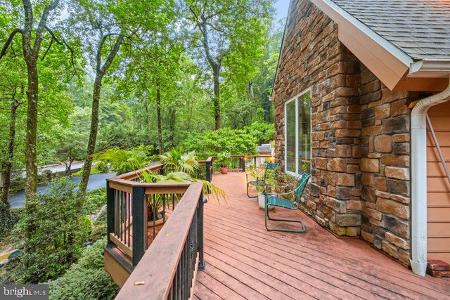 2407 CUB HILL, Baltimore, MD 21234