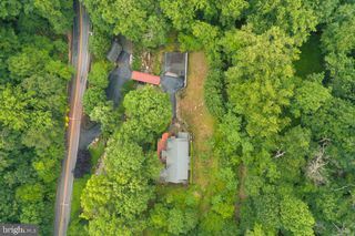 2407 CUB HILL, Baltimore, MD 21234