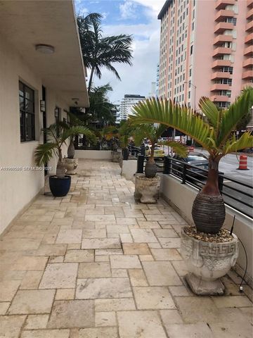2730 Collins Ave 205, Miami Beach, FL 33140
