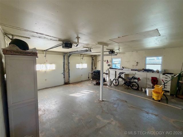 8908 Pear Street, Kingston, OK 73439