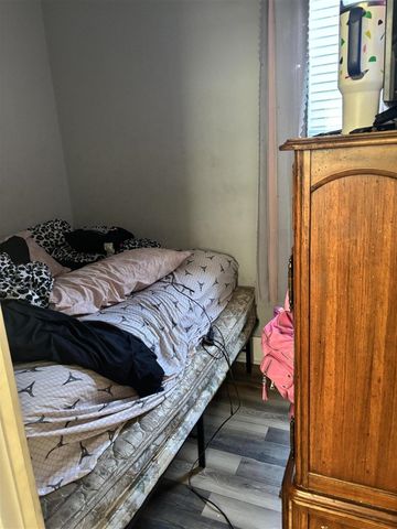 1008 Adams Street, Grand Rapids, MI 49507