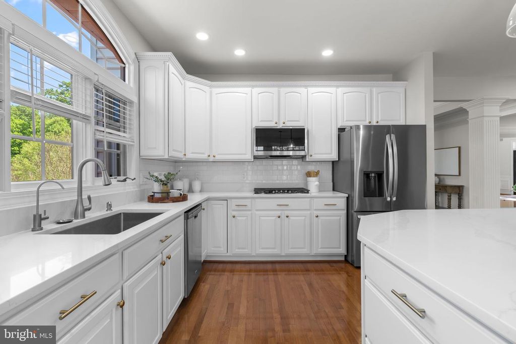 Image 17 of property listing at 11009 BITTERSWEET CT, Ellicott City, MD 21042