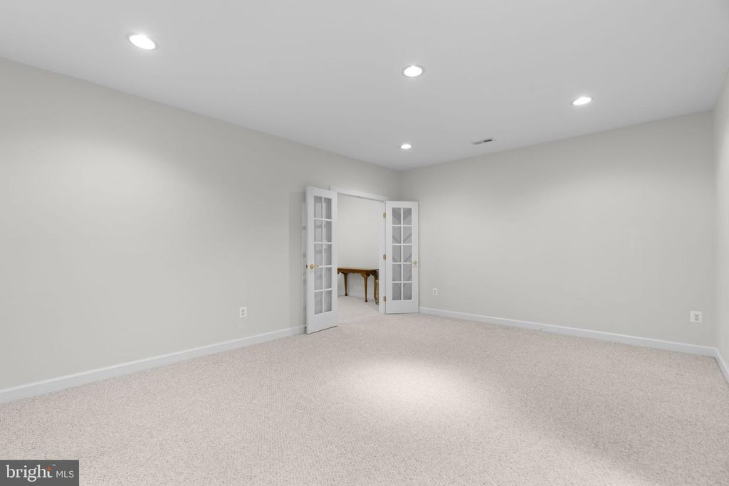 Image 64 of property listing at 11009 BITTERSWEET CT, Ellicott City, MD 21042