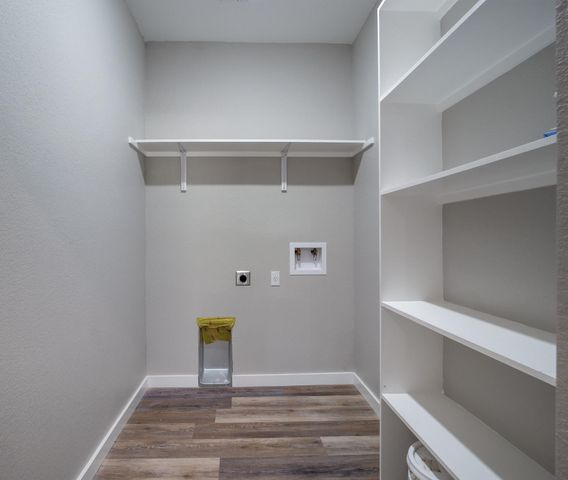 147 W Pine DR, Granite Shoals, TX 78654