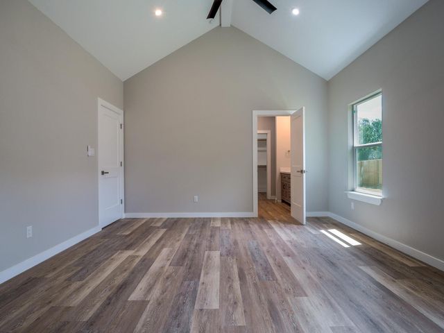 147 W Pine DR, Granite Shoals, TX 78654