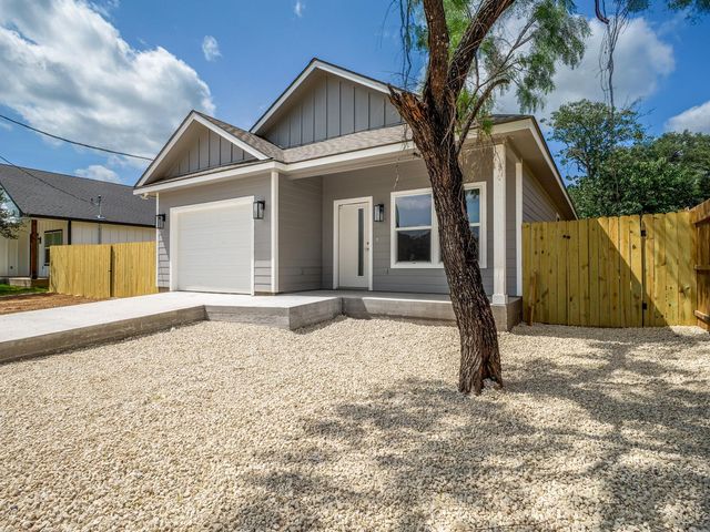 147 W Pine DR, Granite Shoals, TX 78654