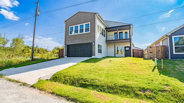 5426 Van Horn Drive, Granbury, TX 76048