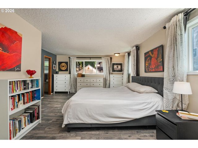 4574 Se 85TH Ave, Portland, OR 97266