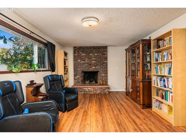 4574 Se 85TH Ave, Portland, OR 97266