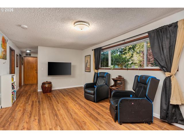 4574 Se 85TH Ave, Portland, OR 97266