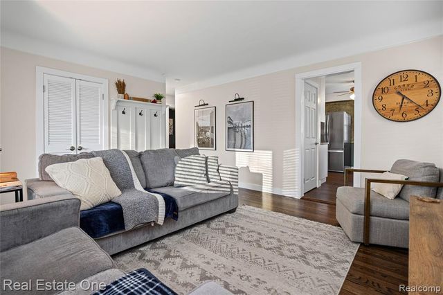 2654 Royal Avenue, Berkley, MI 48072