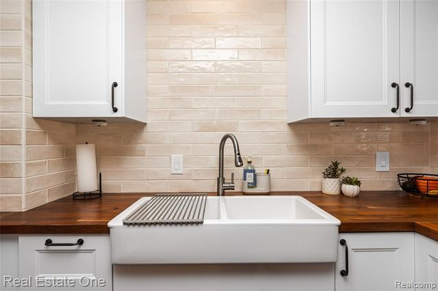 2654 Royal Avenue, Berkley, MI 48072