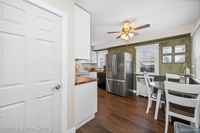 2654 Royal Avenue, Berkley, MI 48072