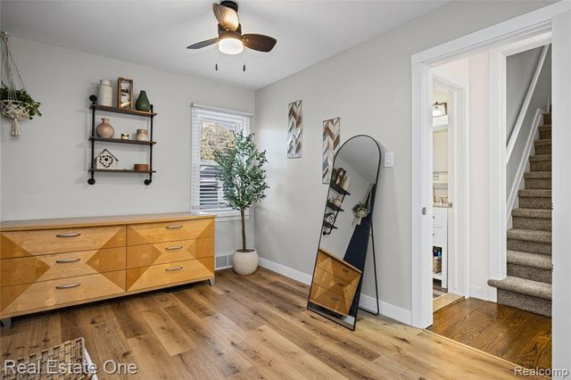 2654 Royal Avenue, Berkley, MI 48072