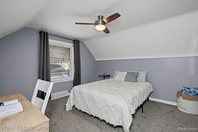 2654 Royal Avenue, Berkley, MI 48072