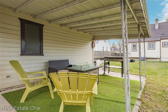 2654 Royal Avenue, Berkley, MI 48072