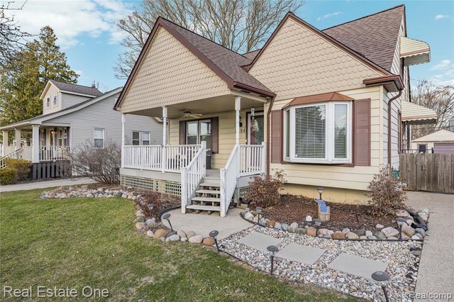 2654 Royal Avenue, Berkley, MI 48072