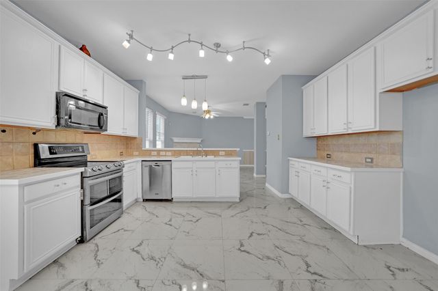 1970 Garrison Way, Garland, TX 75040