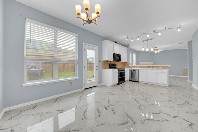 1970 Garrison Way, Garland, TX 75040