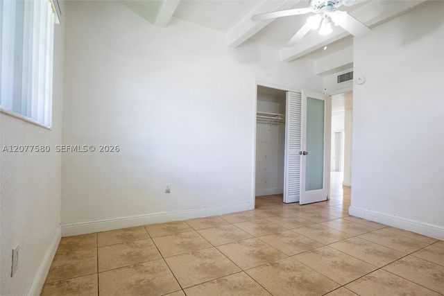 7620 SW 82nd St J102, Miami, FL 33143