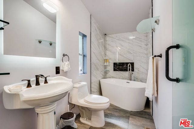 1165 Cherokee, Topanga (los Angeles), CA 90290