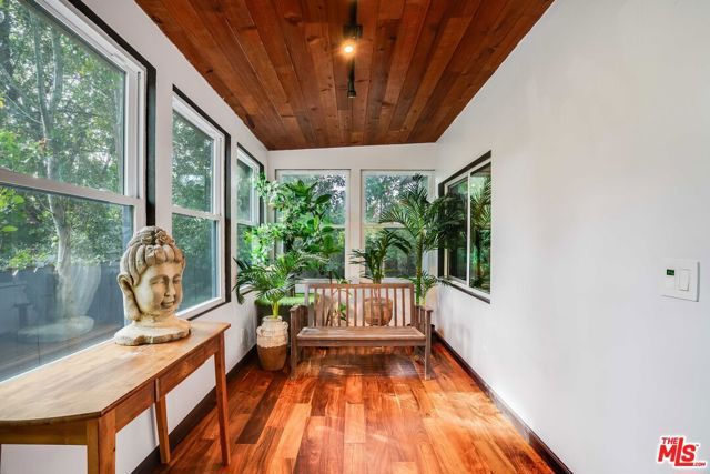 1165 Cherokee, Topanga (los Angeles), CA 90290