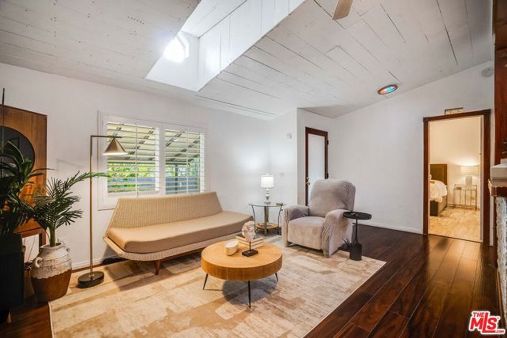 1165 Cherokee, Topanga (los Angeles), CA 90290