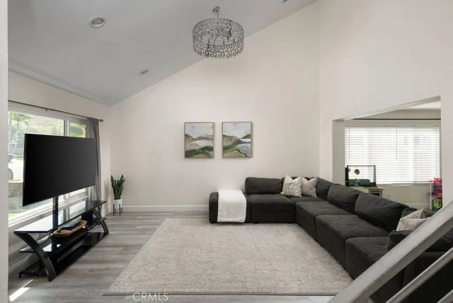 186 N Quail Lane, Orange, CA 92869