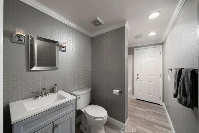186 N Quail Lane, Orange, CA 92869