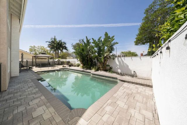 186 N Quail Lane, Orange, CA 92869