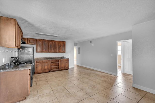 624 SW 16th Avenue C, Fort Lauderdale, FL 33312