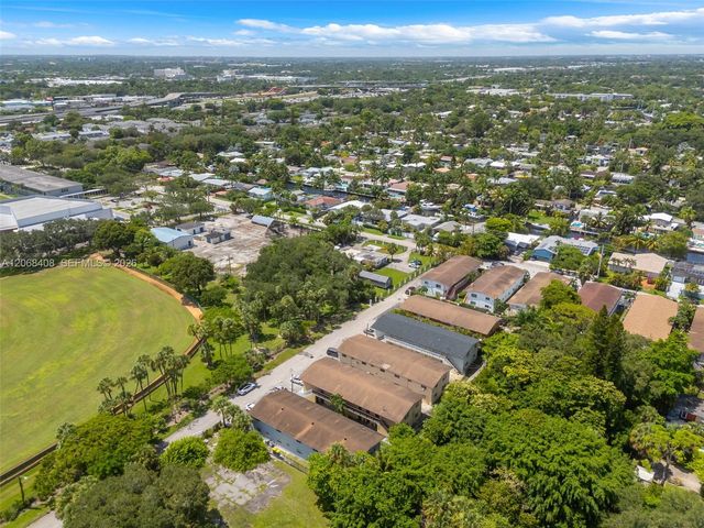 624 SW 16th Avenue C, Fort Lauderdale, FL 33312