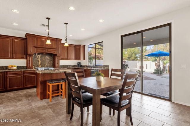 1678 E RAWHIDE Street, Gilbert, AZ 85296