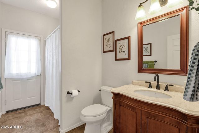 1678 E RAWHIDE Street, Gilbert, AZ 85296