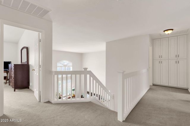 1678 E RAWHIDE Street, Gilbert, AZ 85296