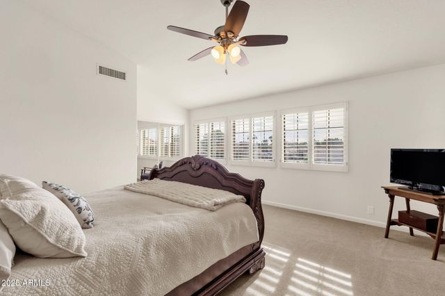 1678 E RAWHIDE Street, Gilbert, AZ 85296