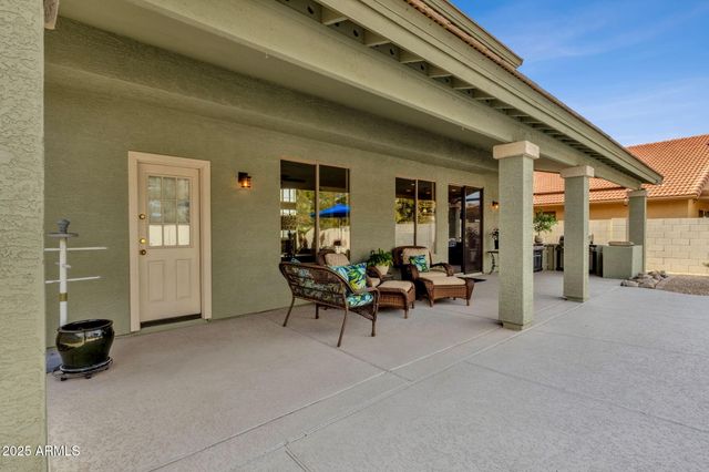 1678 E RAWHIDE Street, Gilbert, AZ 85296