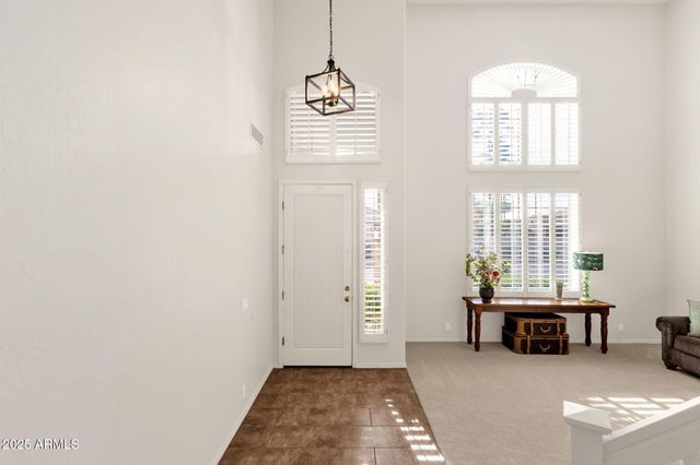 1678 E RAWHIDE Street, Gilbert, AZ 85296