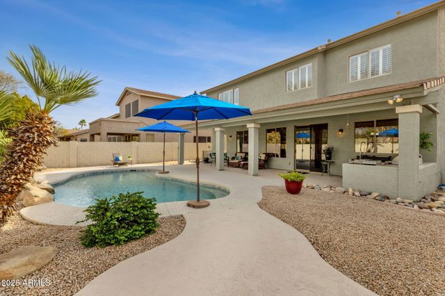 1678 E RAWHIDE Street, Gilbert, AZ 85296