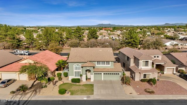 1678 E RAWHIDE Street, Gilbert, AZ 85296